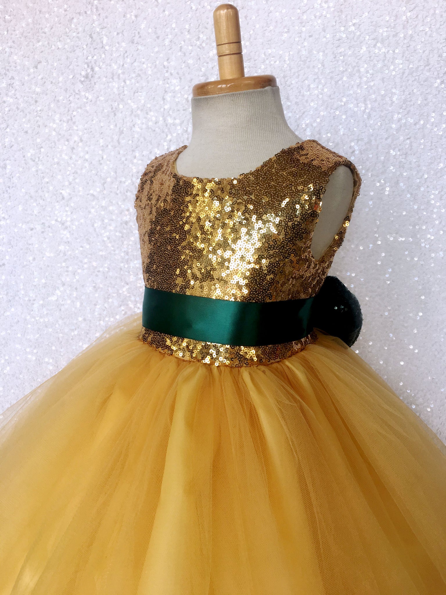 Yellow Mini Sequence Gown Tulle Sleeveless Hunter Green Bow