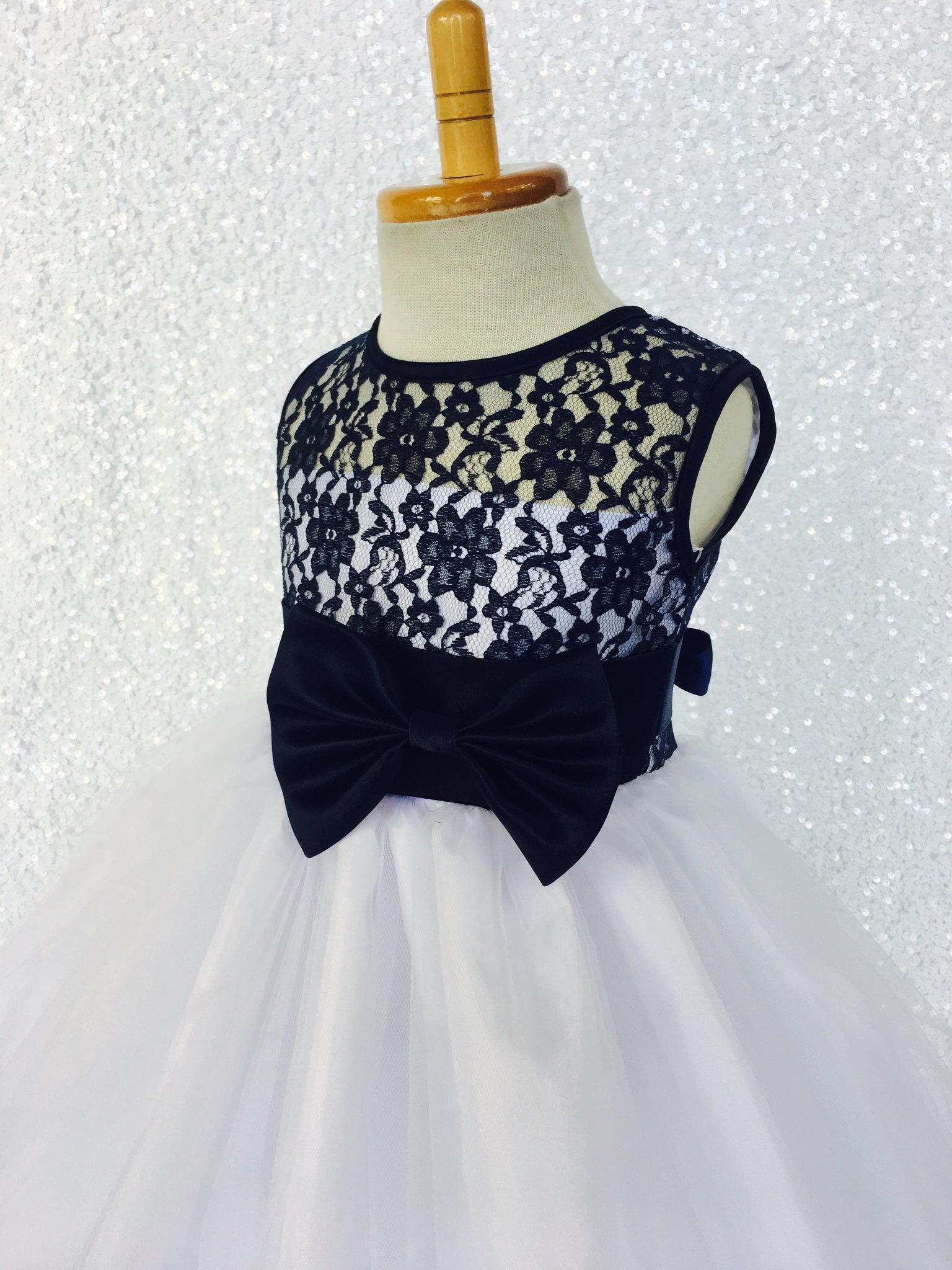 Navy Blue Lace Bias 2 Layer White Skirt Keyhole Dress