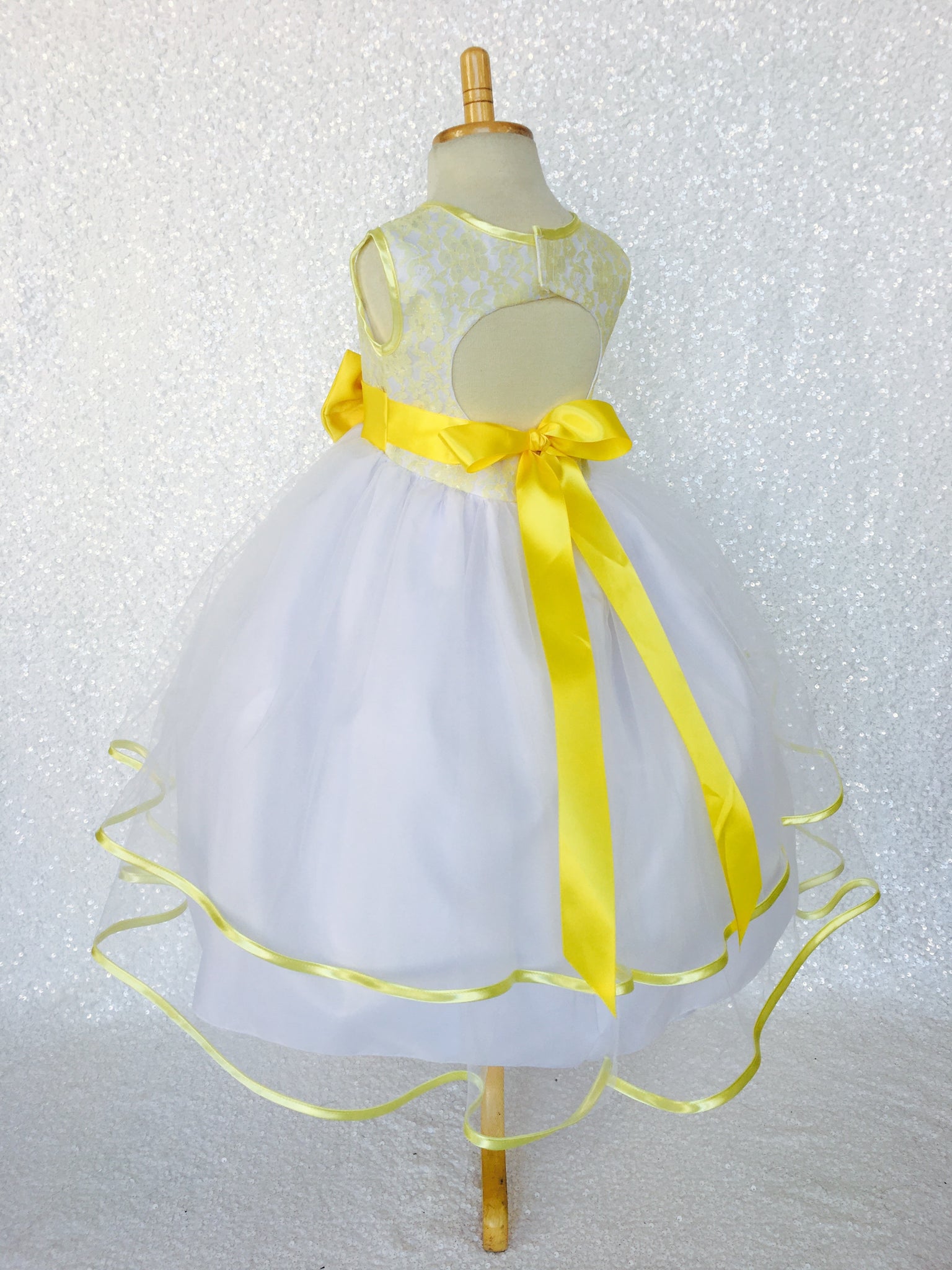 Sleeveless Yellow Lace Satin Bias 2 Layer White Skirt Keyhole Dress