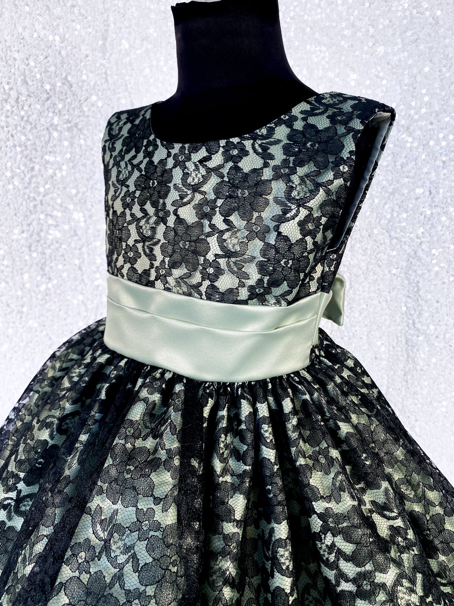 V-Back Sage Green Sleeveless Black Floral Lace Dress