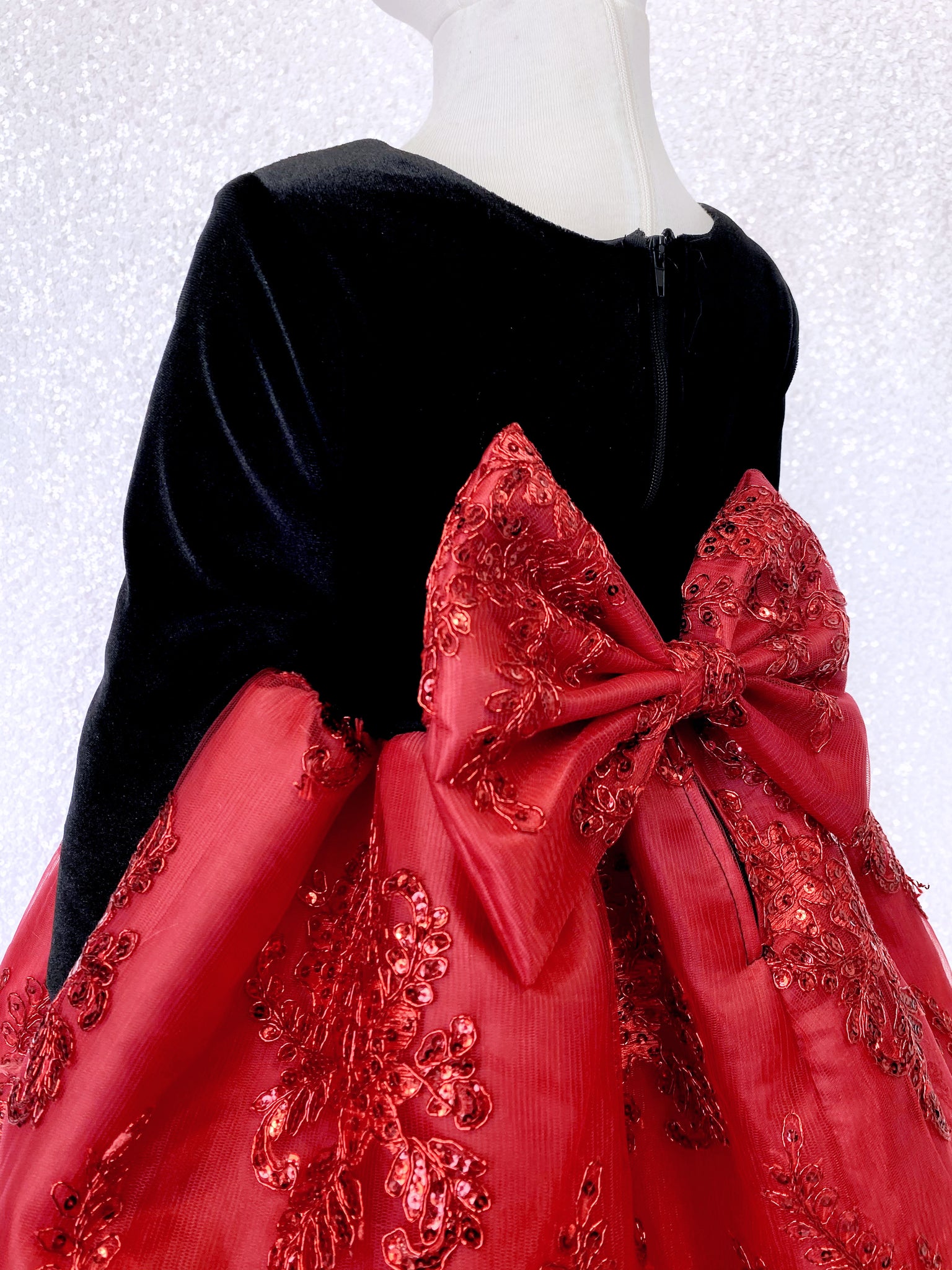 Black Velvet Long Sleeve Red Embroidery Bow Dress