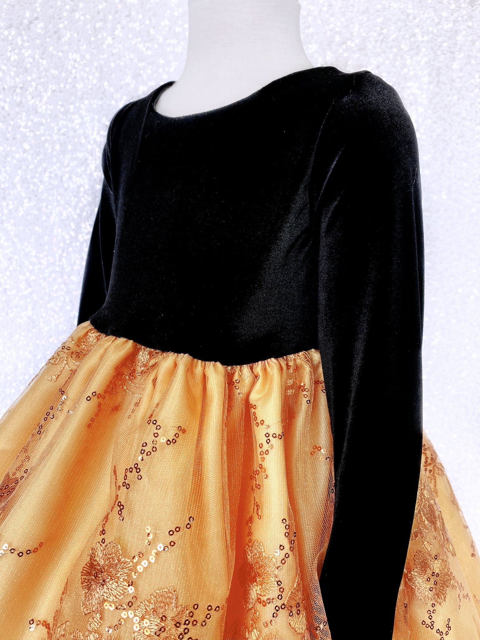 Gold Embroidery Bow Black Velvet Long Sleeve Dress