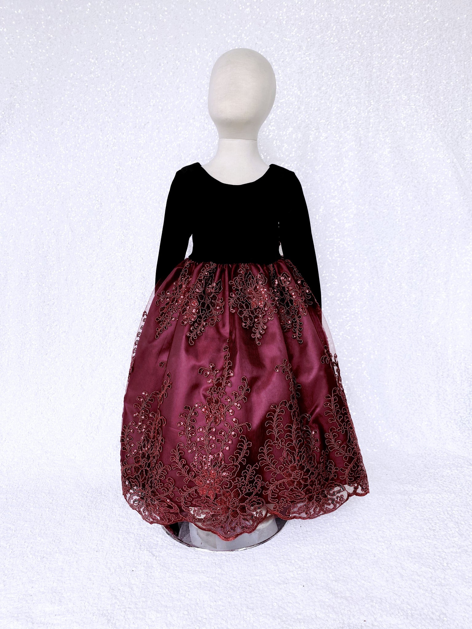 Burgundy Embroidery Bow Black Velvet Long Sleeve Dress