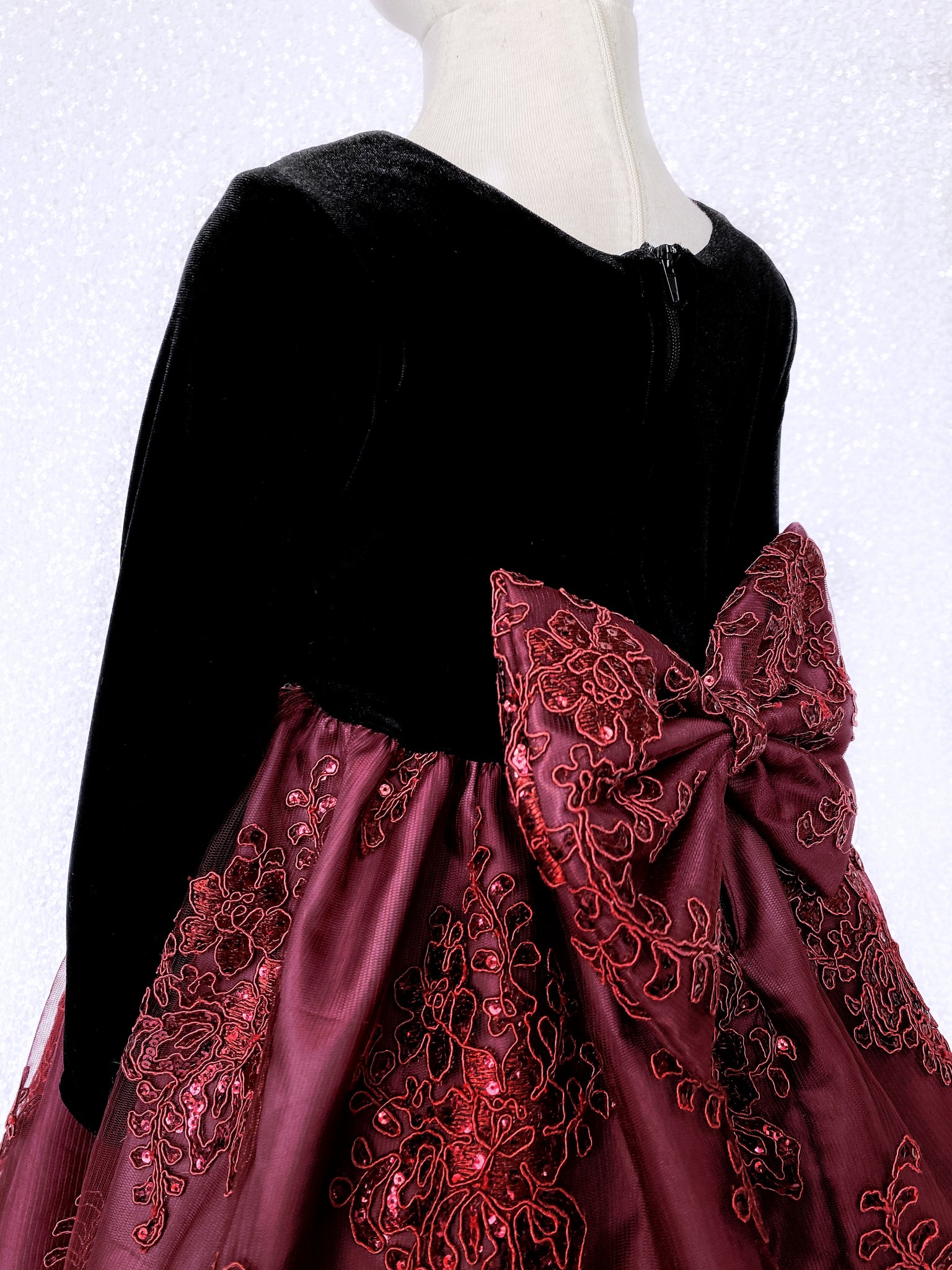 Burgundy Embroidery Bow Black Velvet Long Sleeve Dress