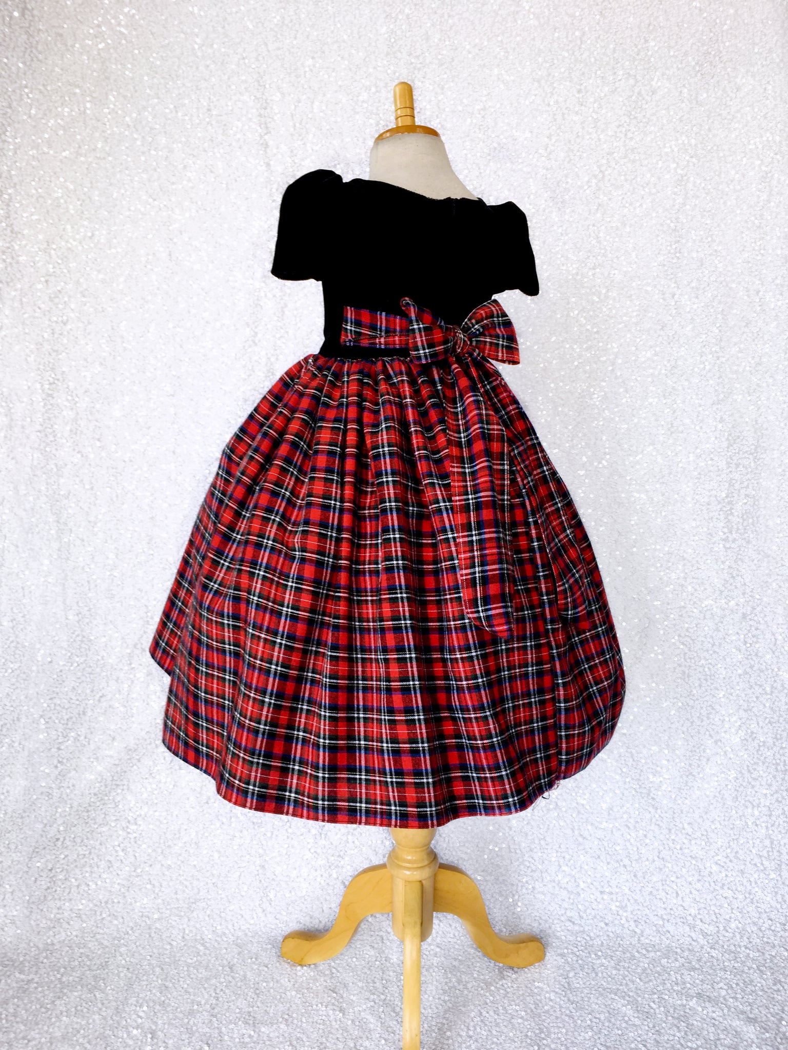 Short Sleeve Black Velvet Red Blue Plaid Cotton Gown