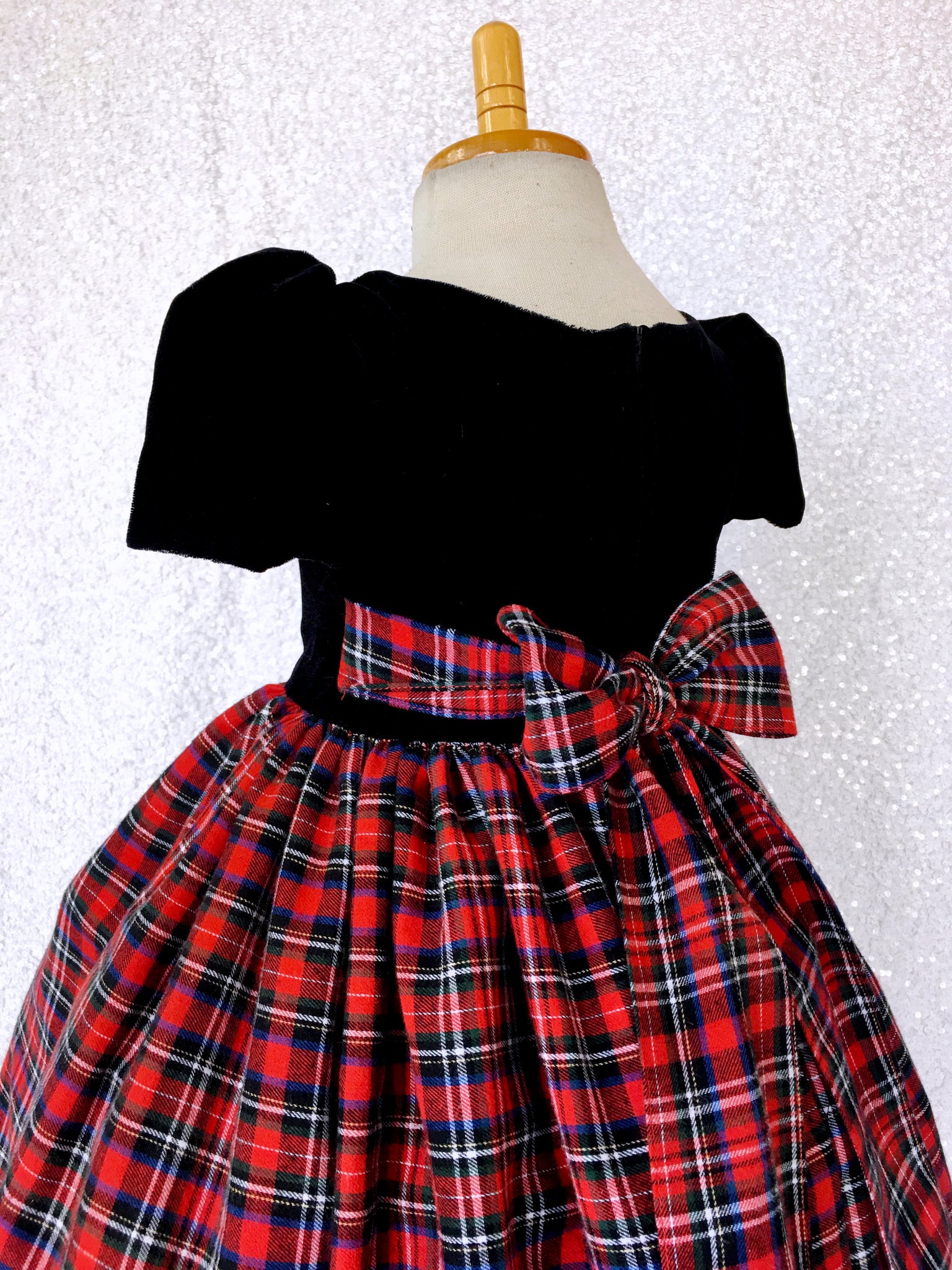 Short Sleeve Black Velvet Red Blue Plaid Cotton Gown