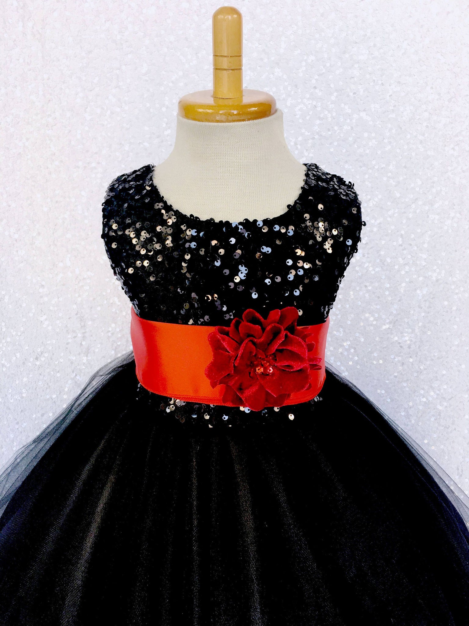 Sequence Black FL 2 Layer Red Satin Sash Velvet Flower Gown