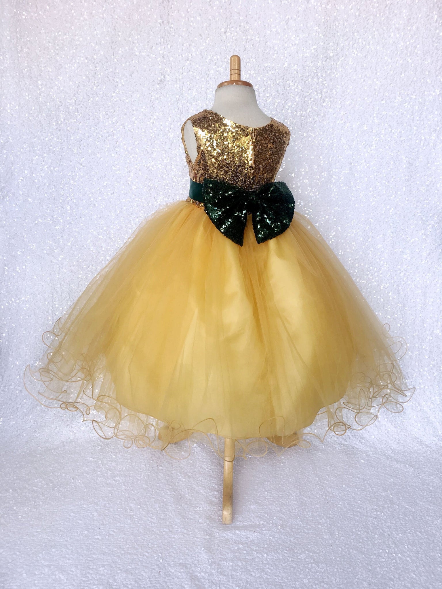 Yellow Mini Sequence Gown Tulle Sleeveless Hunter Green Bow