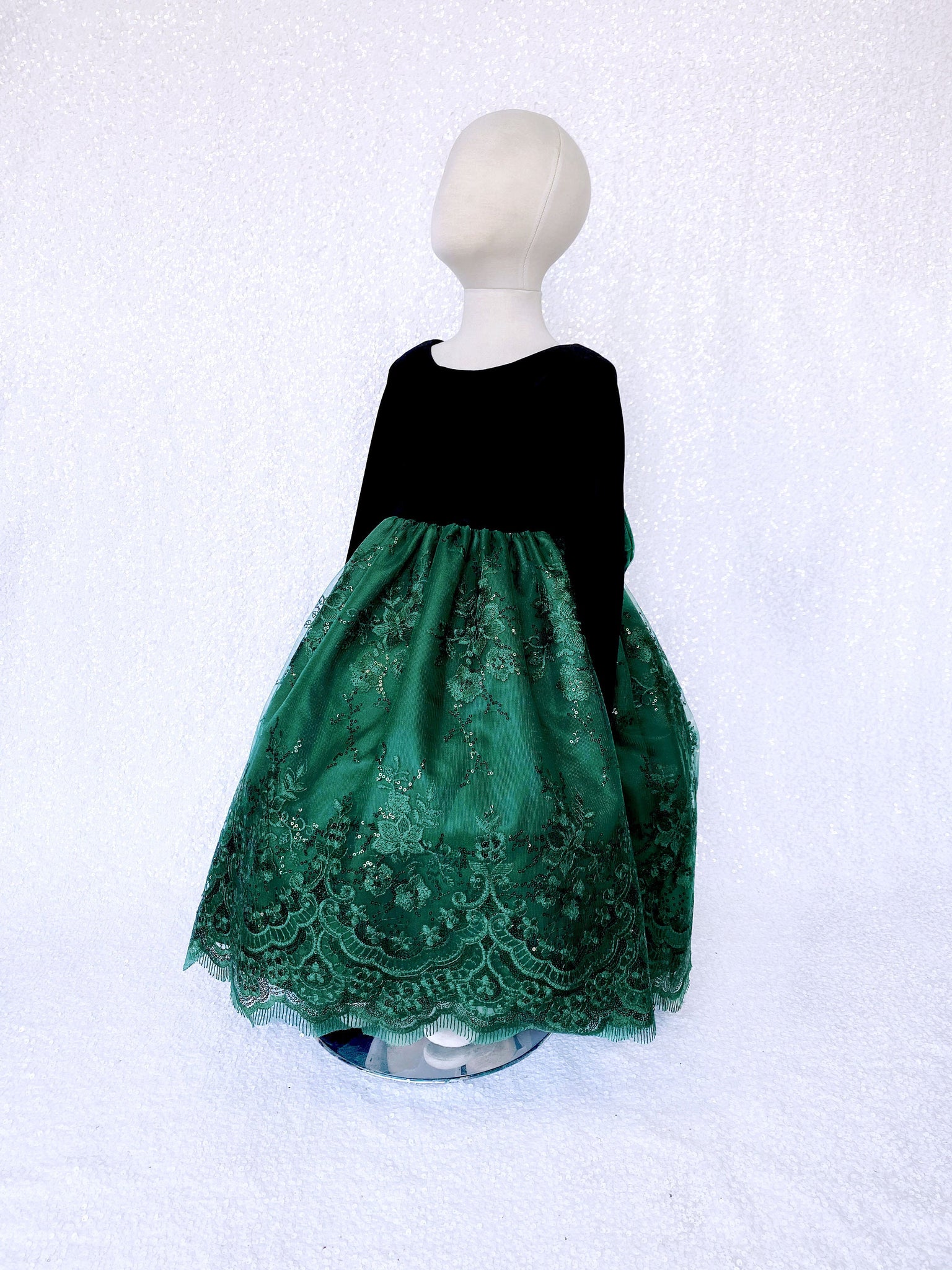 Long Sleeve Black Velvet Hunter Green Embroidery Bow Dress