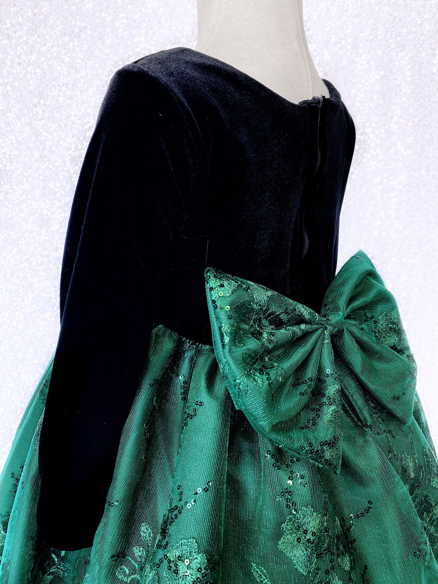 Long Sleeve Black Velvet Hunter Green Embroidery Bow Dress