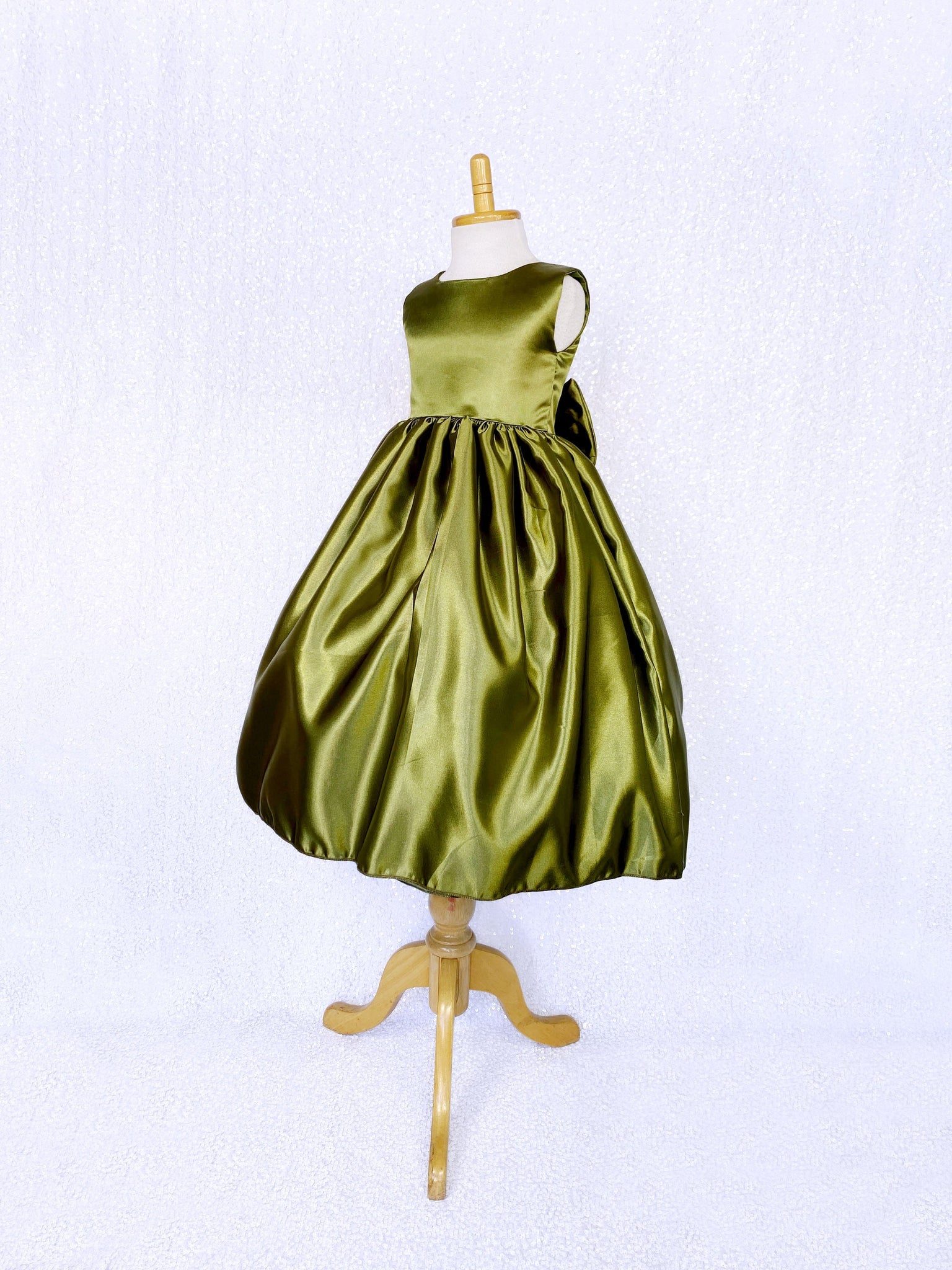 Formal Olive Green Sleeveless Satin Dress