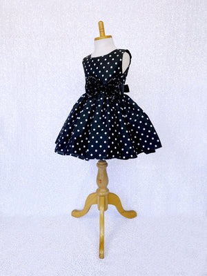 Black White Polka Dot Knee Length Sleeveless Dress