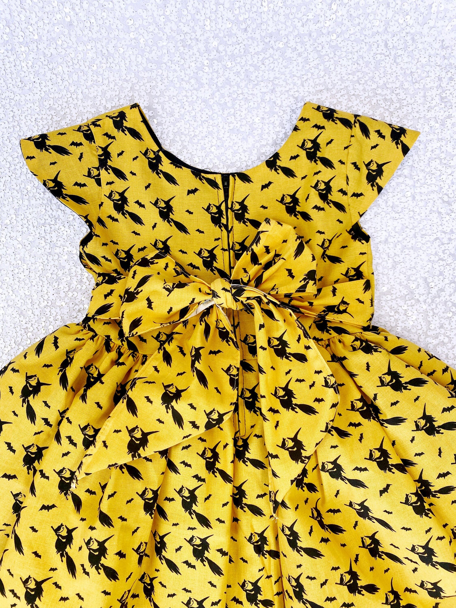 Black Yellow Witch Halloween Pattern Knee Length Dress